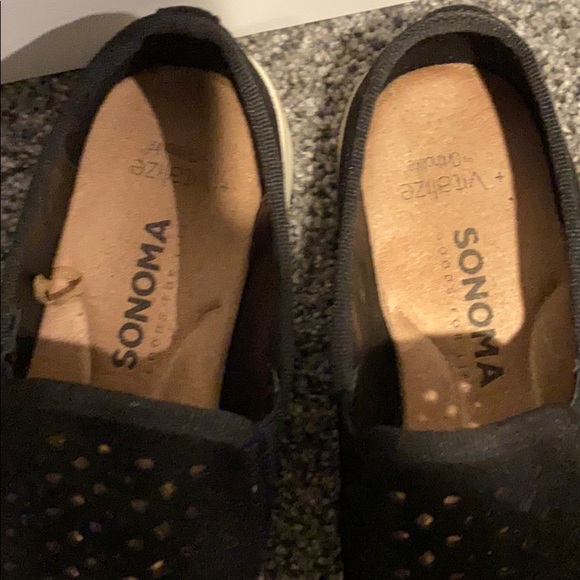 Sonoma slip ons - Picture 4 of 4